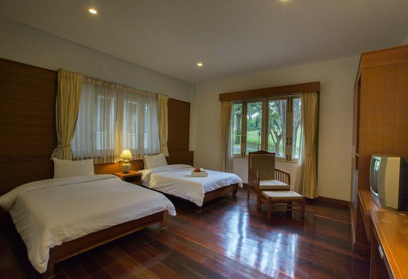 Starlite Khaoyai Hotel And Resort