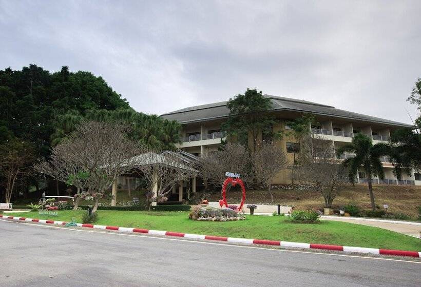 Starlite Khaoyai Hotel And Resort
