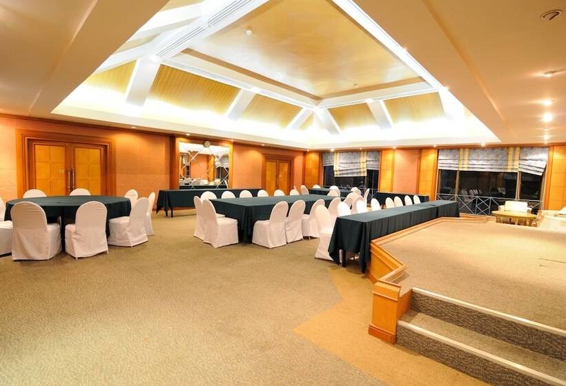 Starlite Khaoyai Hotel And Resort