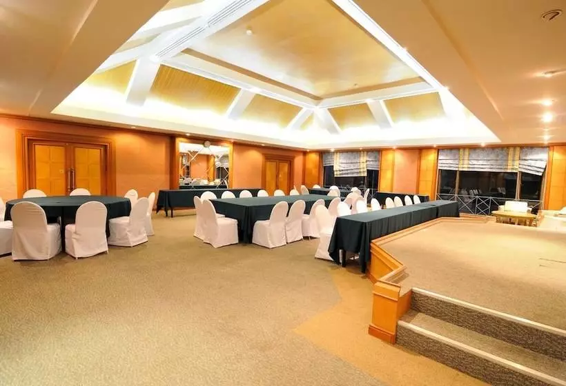 Starlite Khaoyai Hotel And Resort
