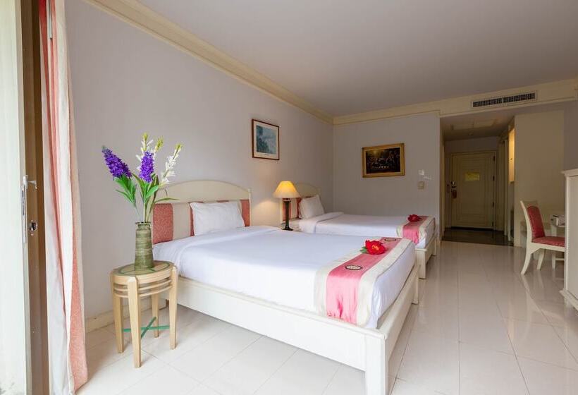 Starlite Khaoyai Hotel And Resort