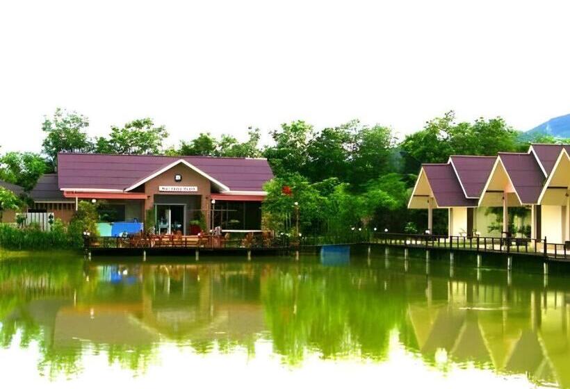 Ban Naam Resort