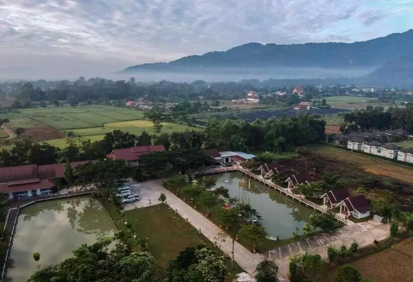 Ban Naam Resort