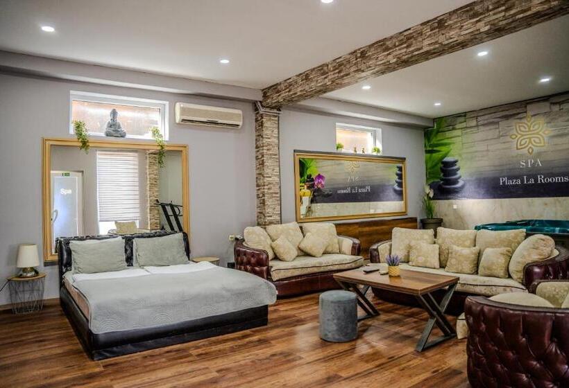 تختخواب و صبحانه Plaza La   Night And Spa