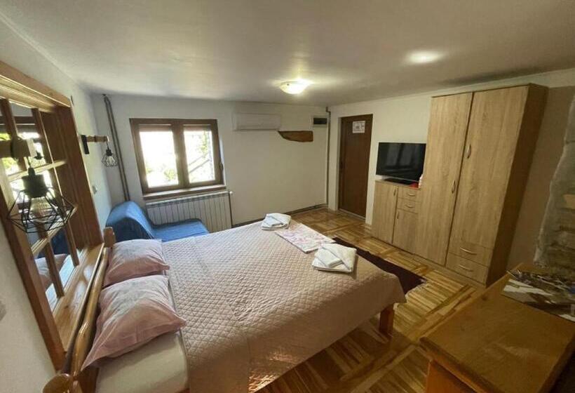 تختخواب و صبحانه Vila Boska Palic