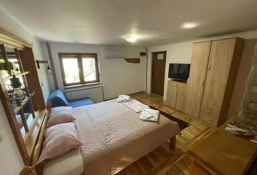 تختخواب و صبحانه Vila Boska Palic