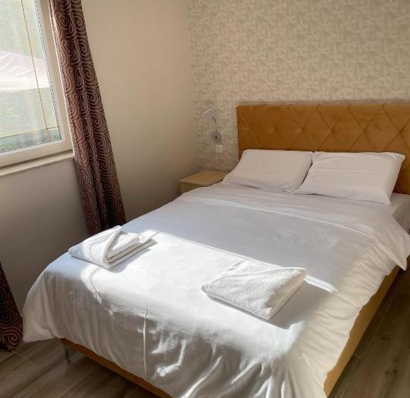 تختخواب و صبحانه Vila Boska Palic