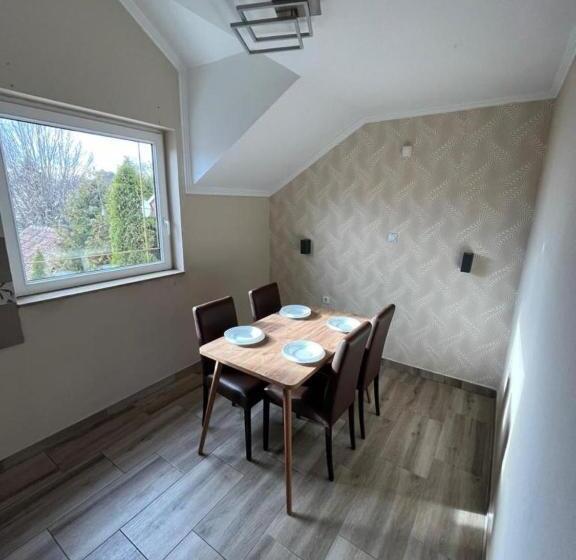 تختخواب و صبحانه Vila Boska Palic