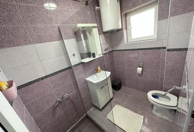 تختخواب و صبحانه Vila Boska Palic