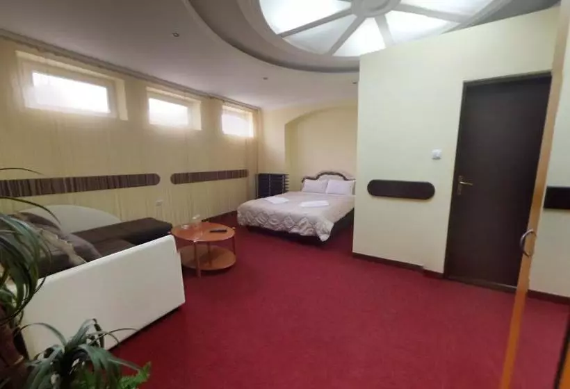 تختخواب و صبحانه Jet Set Prenocistes Novi Sad