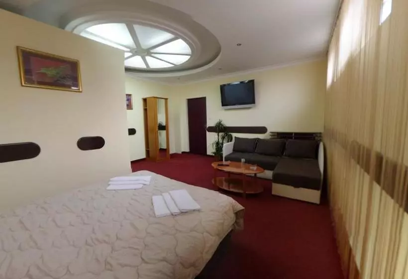 تختخواب و صبحانه Jet Set Prenocistes Novi Sad