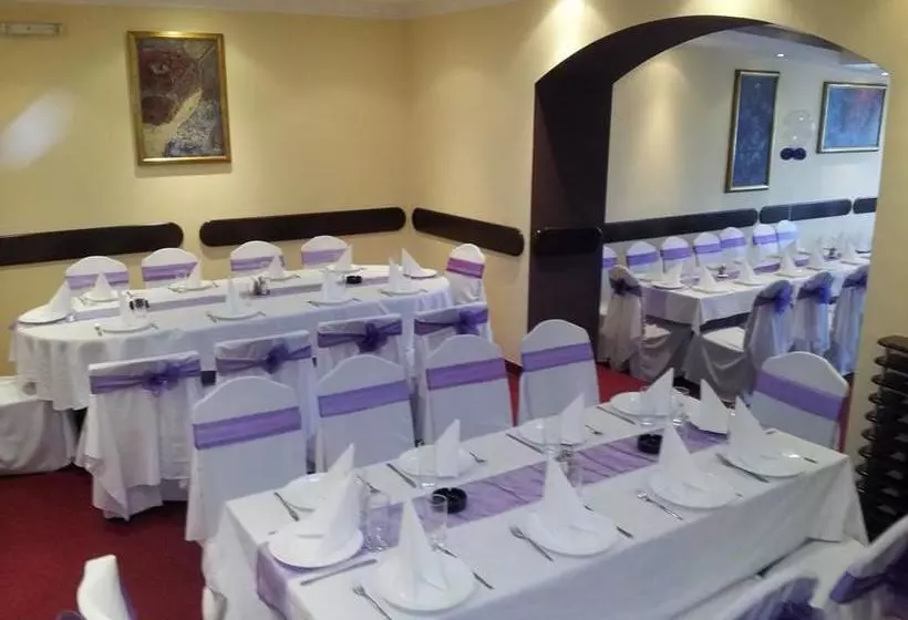 تختخواب و صبحانه Jet Set Prenocistes Novi Sad