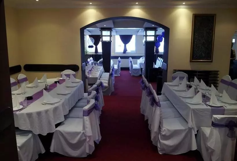 تختخواب و صبحانه Jet Set Prenocistes Novi Sad