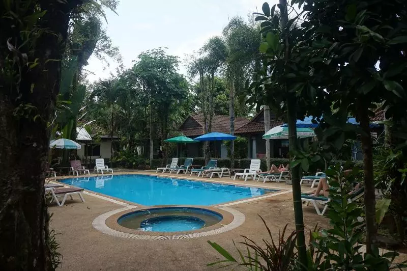 Cousin Resort