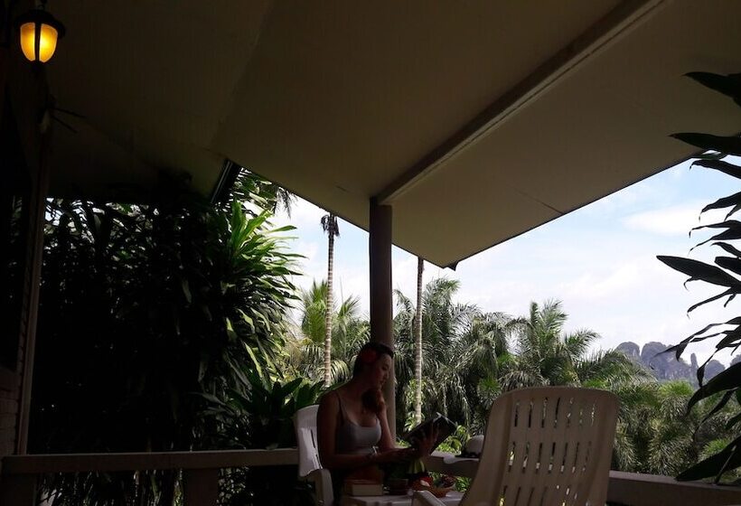 Hotel Aonang Cliff Mountain New Resort