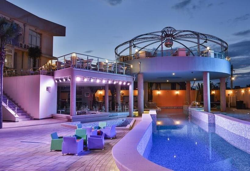 فندق Bella Nella