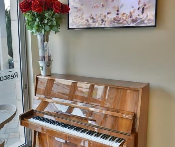 فندق Bella Nella