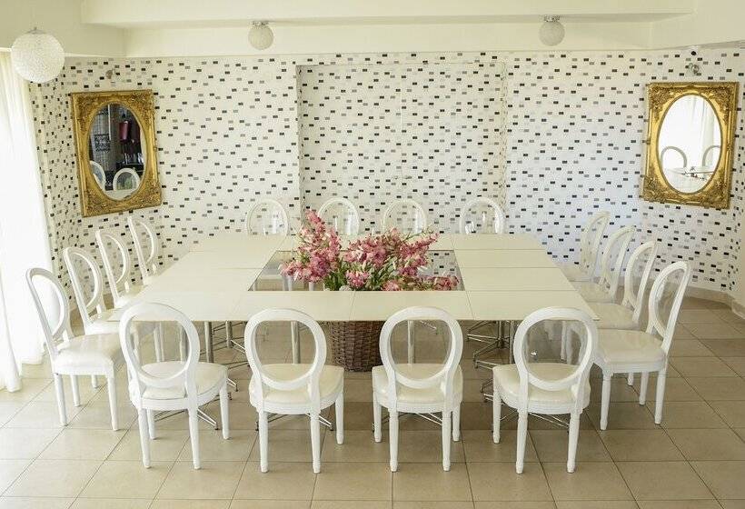 فندق Bella Nella