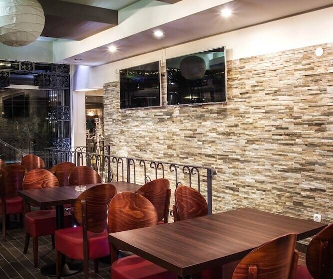 فندق Bella Nella