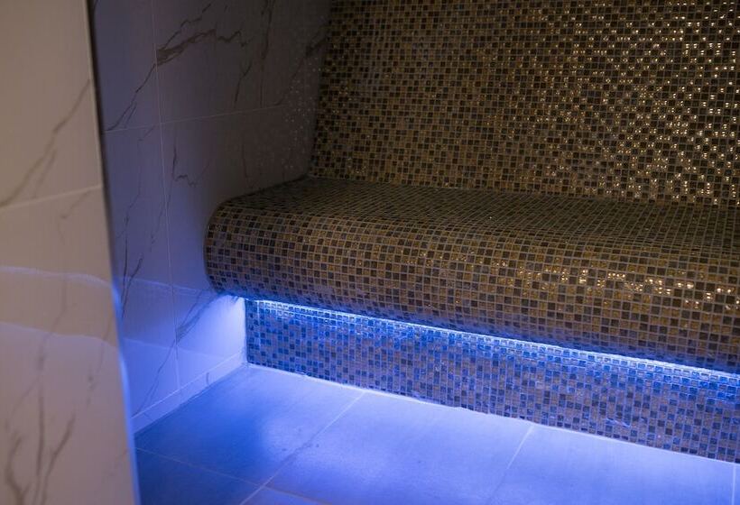 فندق Bella Nella