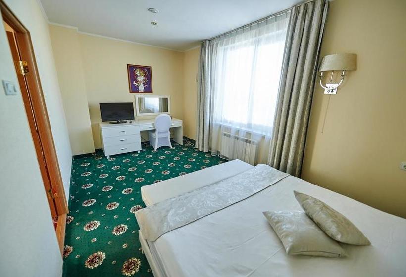 Hotel Imperial Palace