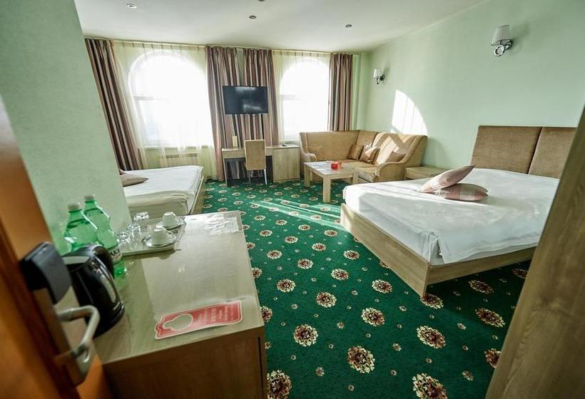 Hotel Imperial Palace