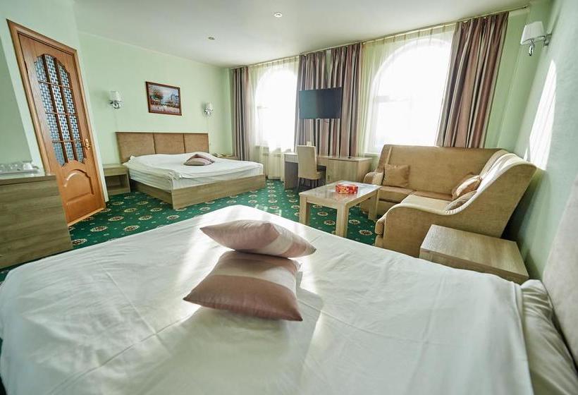 Hotel Imperial Palace