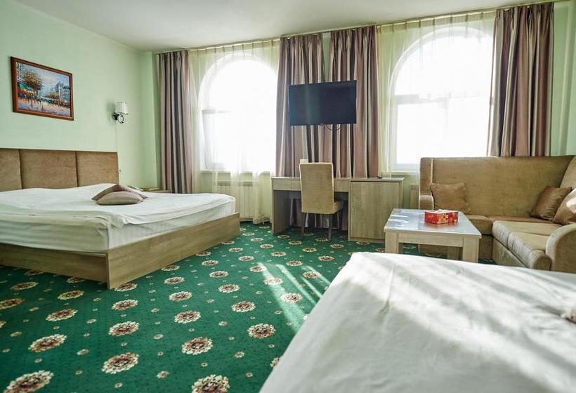 Hotel Imperial Palace