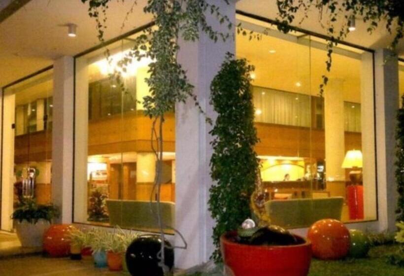 Отель The Majestic Sakon Nakhon