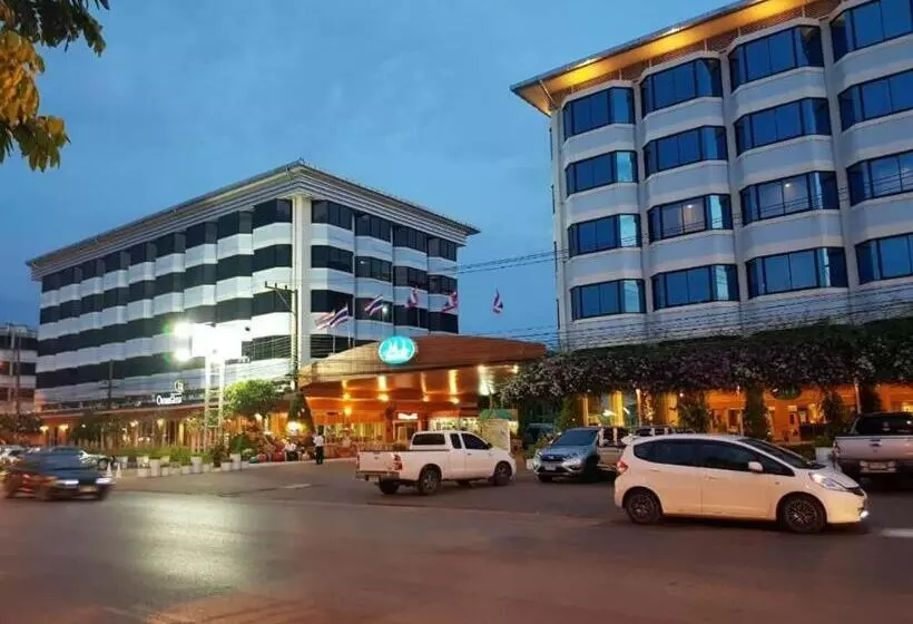 ホテル The Majestic Sakon Nakhon