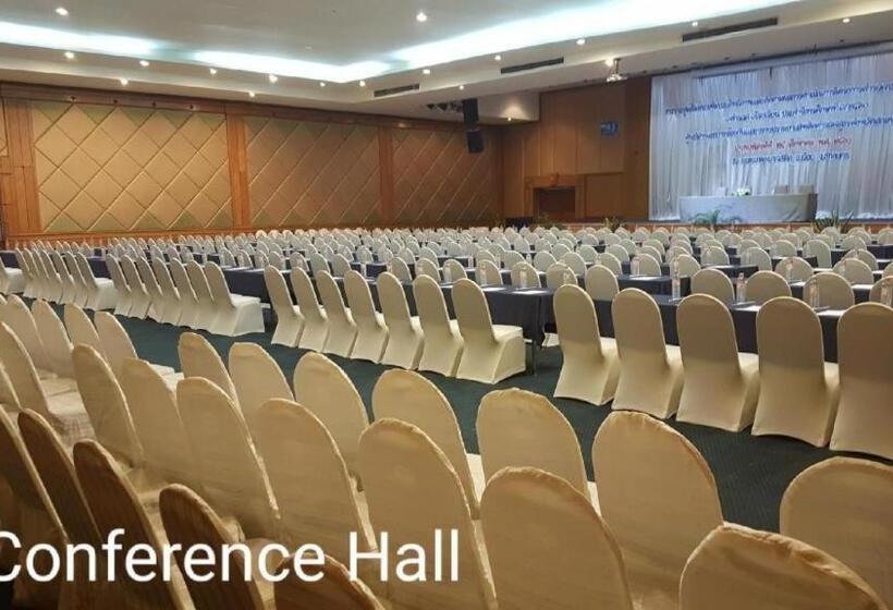 Отель The Majestic Sakon Nakhon