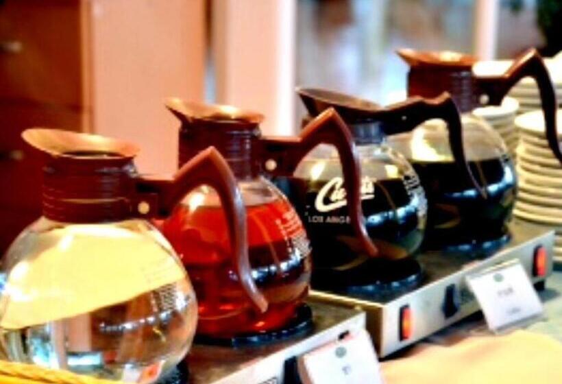 Отель The Majestic Sakon Nakhon