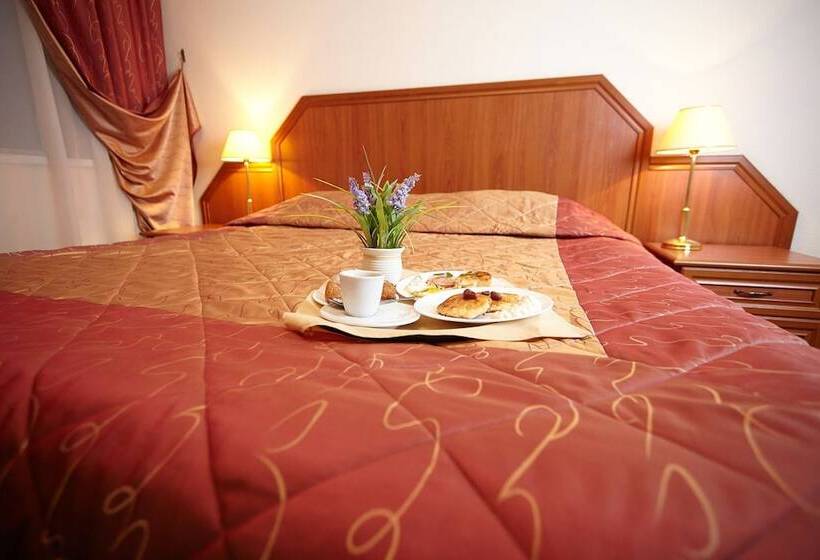 Отель Vladimirskaya