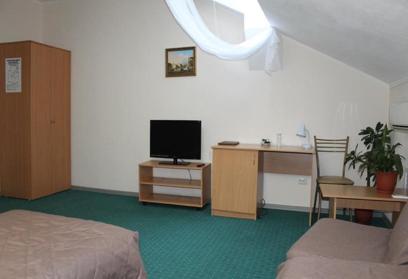 فندق Voskresenskaya