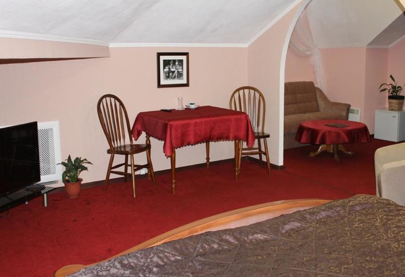 فندق Voskresenskaya