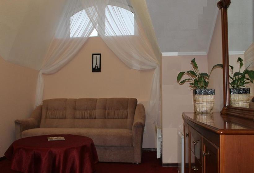 فندق Voskresenskaya