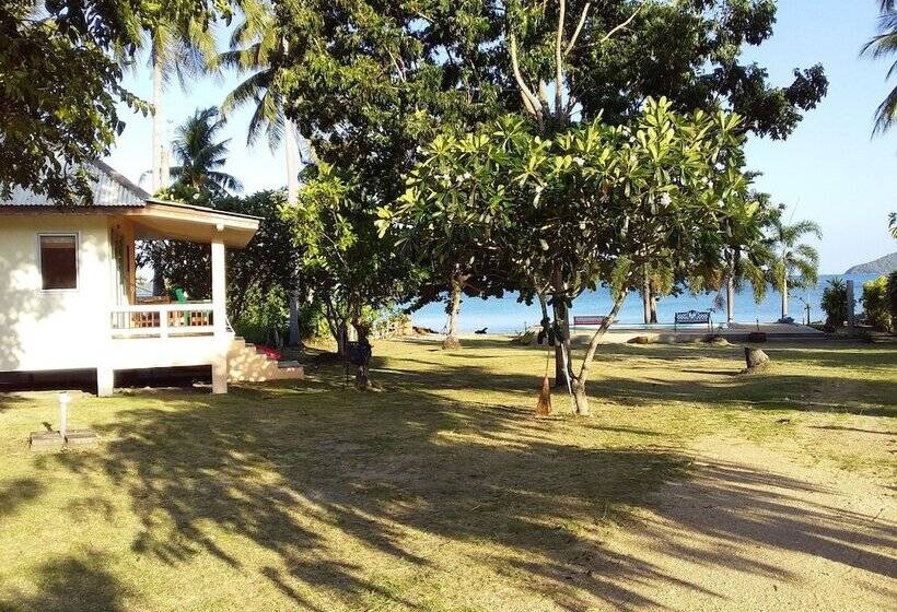 리조트 Jinta Beach Bungalow