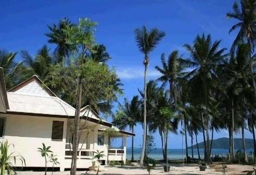 리조트 Jinta Beach Bungalow