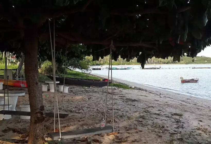 Lomakeskus Jinta Beach Bungalow