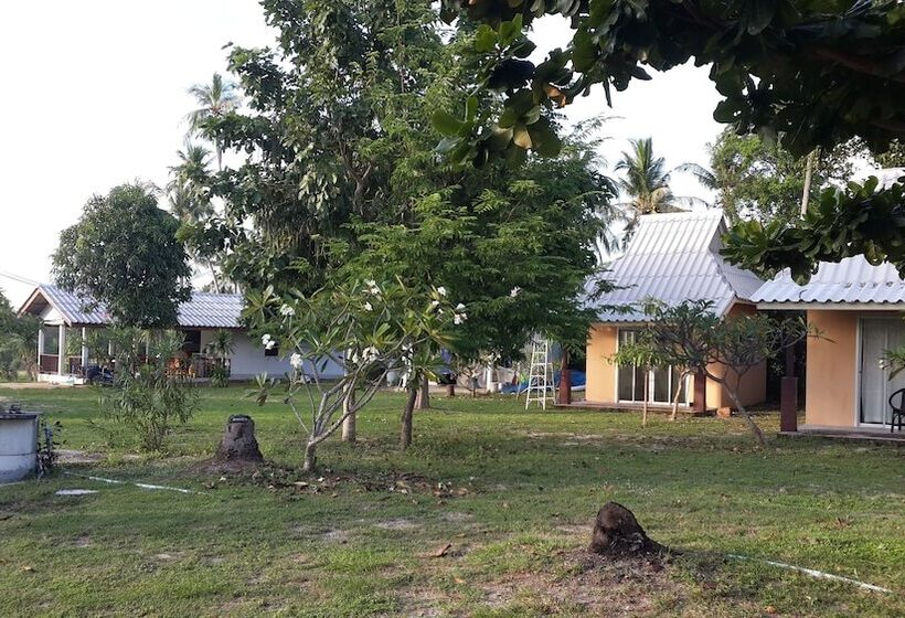 리조트 Jinta Beach Bungalow