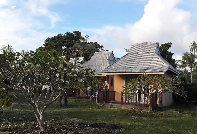 리조트 Jinta Beach Bungalow