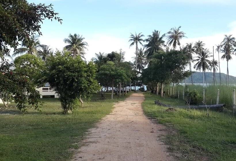 리조트 Jinta Beach Bungalow