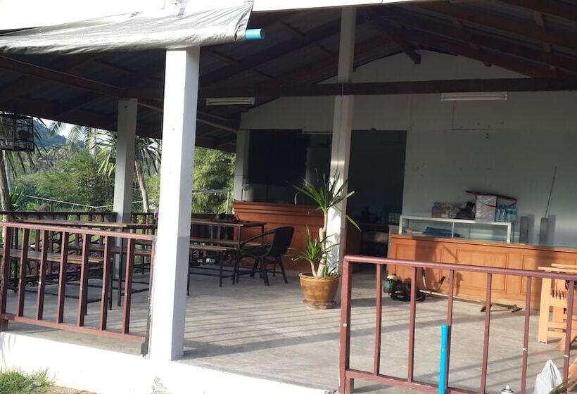 리조트 Jinta Beach Bungalow