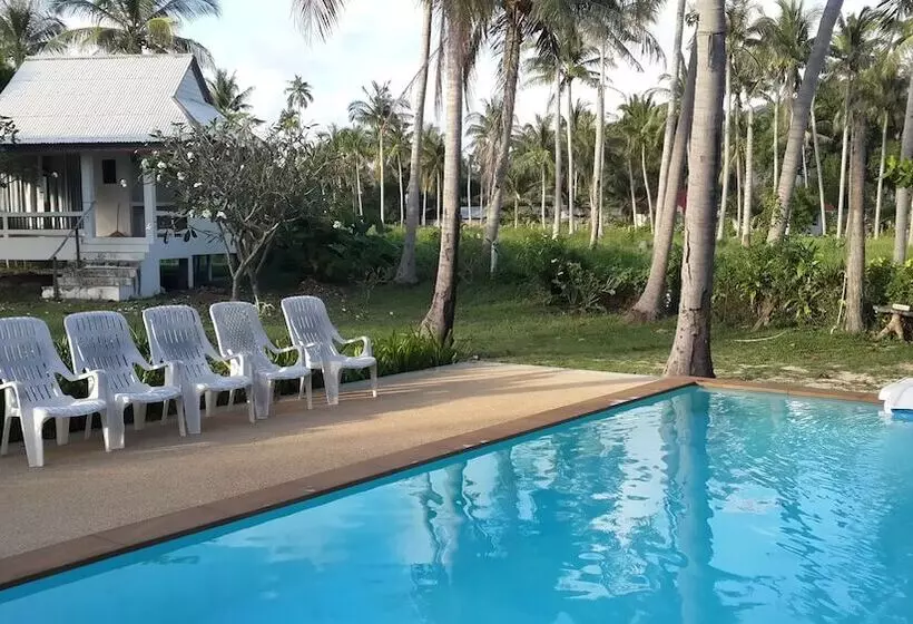 Lomakeskus Jinta Beach Bungalow