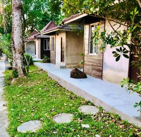 Lomakeskus Paradise Cottage