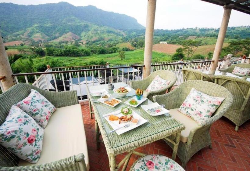 The Bluesky Resort @ Khao Kho