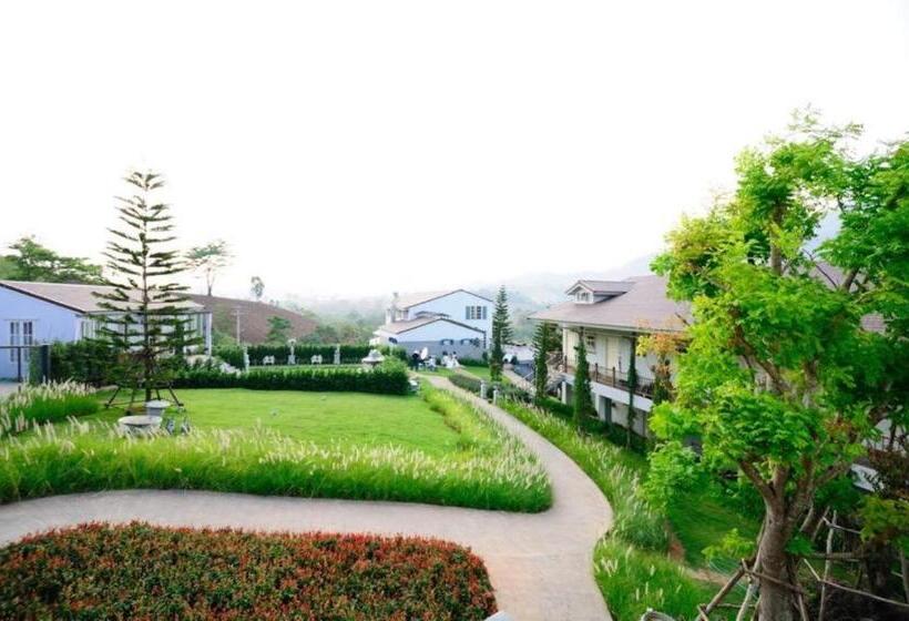 The Bluesky Resort @ Khao Kho