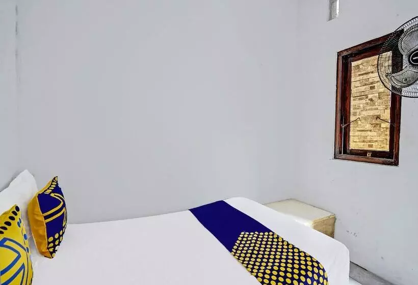 Hotelli Spot On 92086 Fun Guesthouse