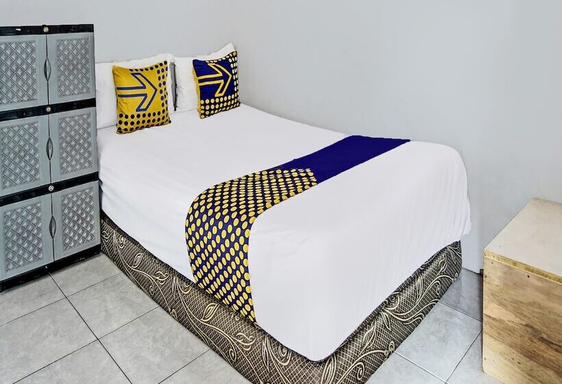 فندق Spot On 92086 Fun Guesthouse