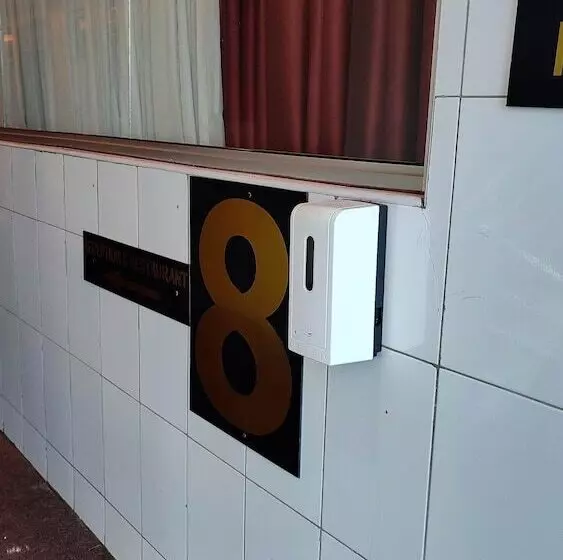 تختخواب و صبحانه Koki